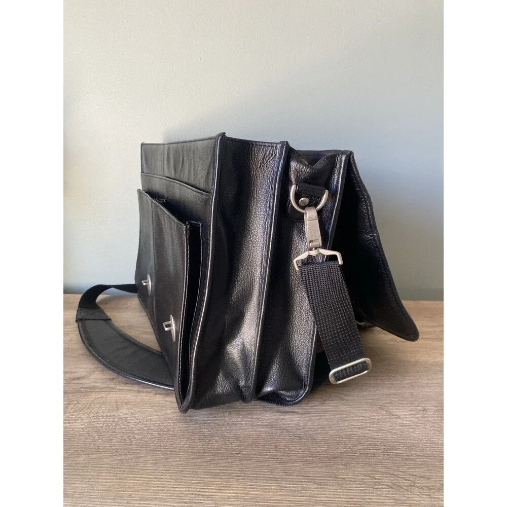 Wilson Black Leather Satchel Messenger Bag Laptop Computer Commute MINT